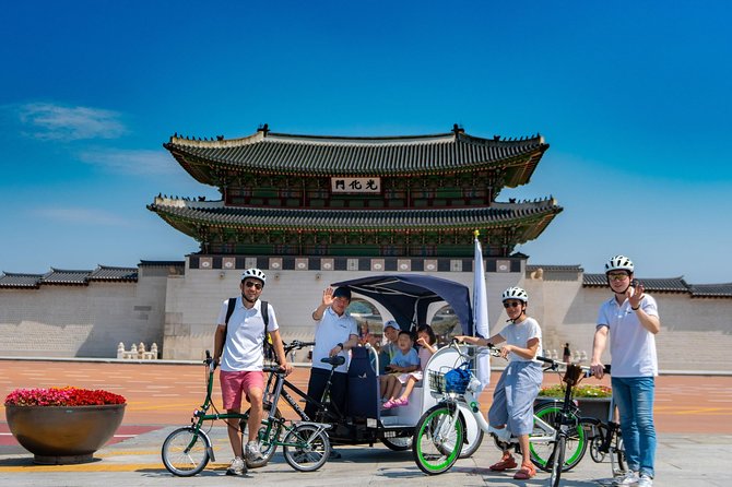Morning Pedicab Heritage Tour - The Blue House area: an added look at modern government