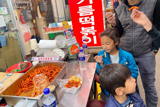 Morning Pedicab Heritage Tour - Bukchon Hanok Village: a picture stop with limits