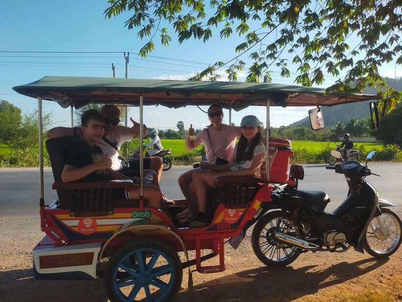 Morning Tuk tuk: City, Handicrafts, Killing field, Temples - Small details that improve the experience