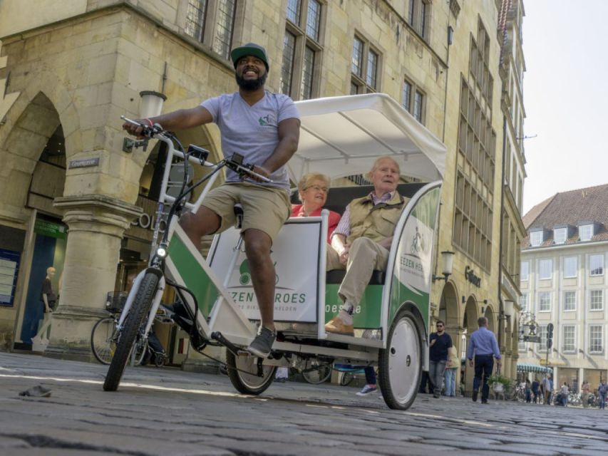 Münster-Highlights-Tour with Rickshaw-Guide - Aasee and Münster’s outdoor sculpture collection