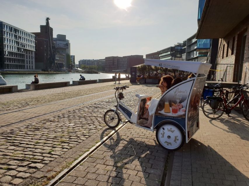 Münster-Highlights-Tour with Rickshaw-Guide - The Zwinger and traces of the old city walls