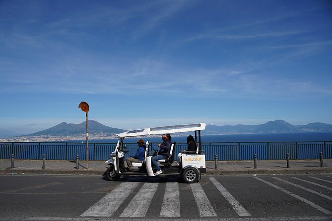 Naples in Tuk Tuk between Panoramas and History and Street Food - Along Via Caracciolo, Piazza Vittoria, and Chiatamone
