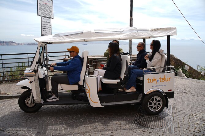 Naples in Tuk Tuk between Panoramas, Castles and Coffee Break - Why a tuk tuk makes sense in Naples