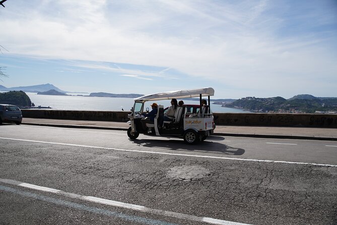 Naples in Tuk Tuk between Panoramas, Castles and Coffee Break - Chiatamone and the stories built into the street