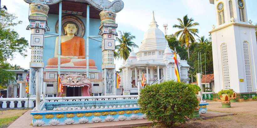 Negombo: Fishing Village Highlights Private Tour by Tuk Tuk - Dutch Fort and Canal: colonial traces beside daily life