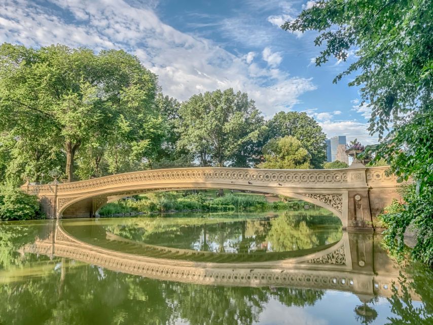 New York City: Classic Central Park Guided Pedicab Tour - What the guides add to the ride