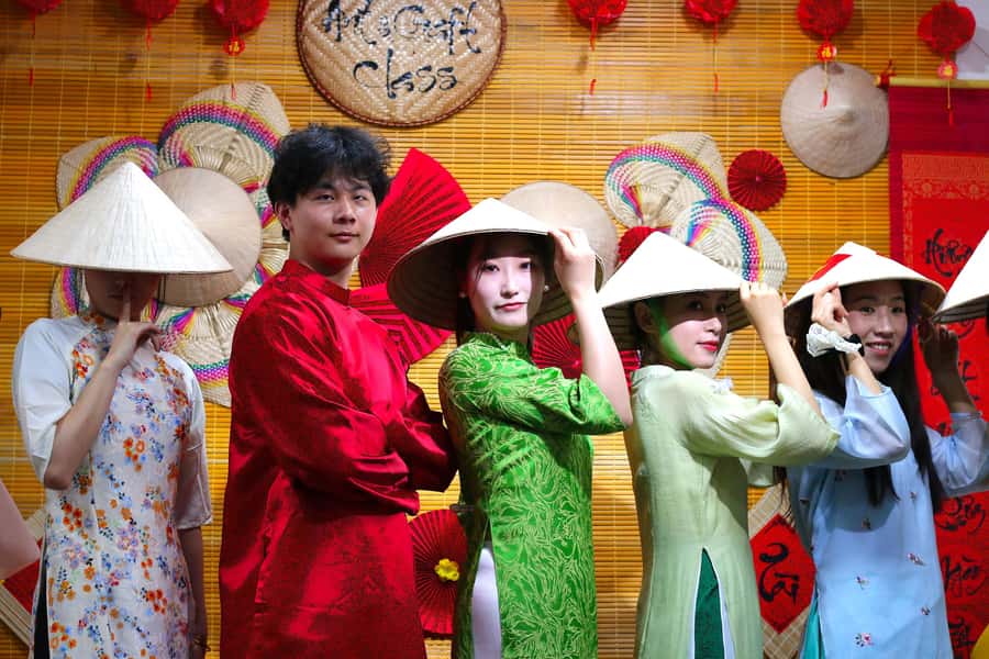 Nha Trang: Ao Dai Photoshoot with Cyclo Ride - Starting at Tohe Art & Craft on Yersin Street