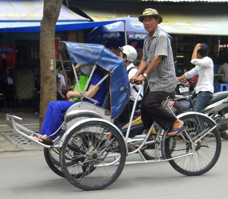 Nha Trang: Private 3-Hour Pedicab Tour - Pausing at Nha Trang’s Stone Church