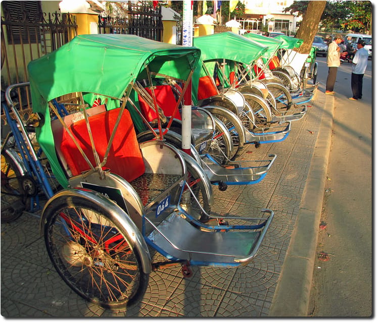 Nha Trang: Private 3-Hour Pedicab Tour - Finding spiritual calm at Ponagar Temple