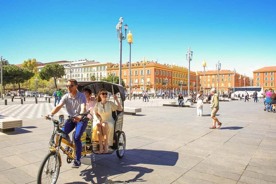 Nice: Electric Rickshaw City Tour with Local Guide - What the private format means for comfort