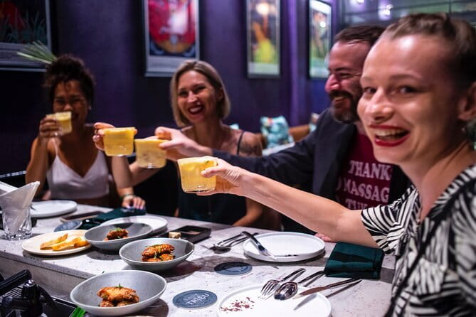 Night Food Tour in Saigon By Scooter - Twelve dishes and drinks, so arrive hungry