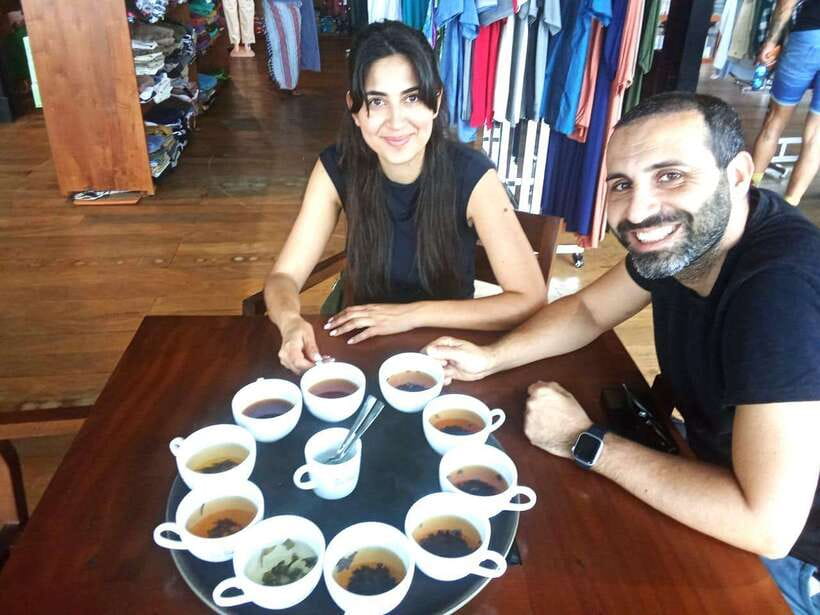 Nuwara Eliya: Tea Factory and Pickle Waterfalls Tuk Tuk Tour - The guide can make or break the day