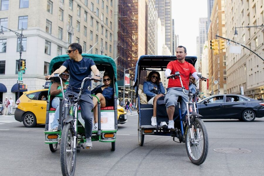 NYC: Central Park Celebrity Homes & Film Spots Pedicab Tour - Film locations that make the ride fun