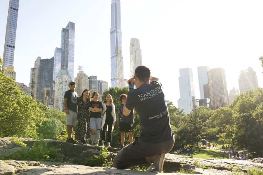 NYC: Central Park Celebrity Homes & Film Spots Pedicab Tour - One hour or two hours?