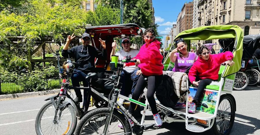 NYC: Central Park Rickshaw Tour / Private and Guided - Meeting the guide near 57th and 58th Streets