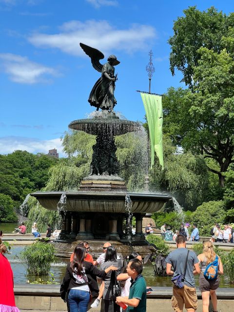 NYC: Guided Central Park Pedicab Private Tour - What the guide adds to the ride