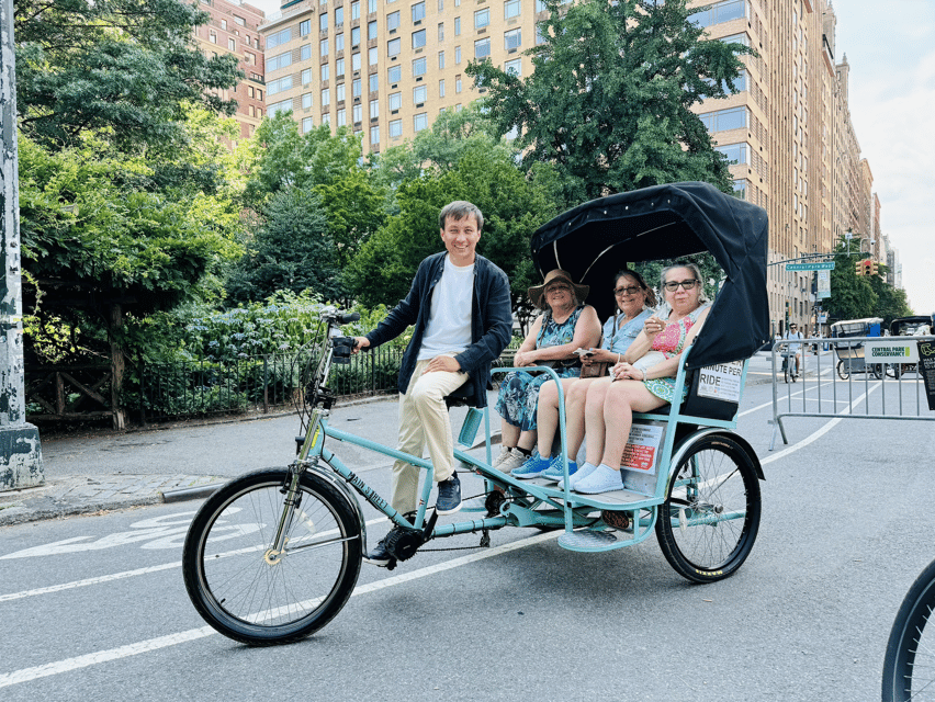 NYC: Guided Central Park Private Pedicab Tour - Entering Central Park by Pedicab