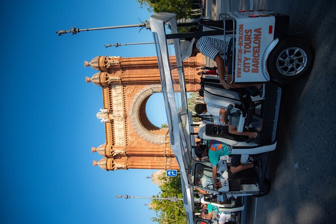 Official Tuk Tuk BCN l Barcelona 3 Hours City Tour - The Magic Fountain and what is not included