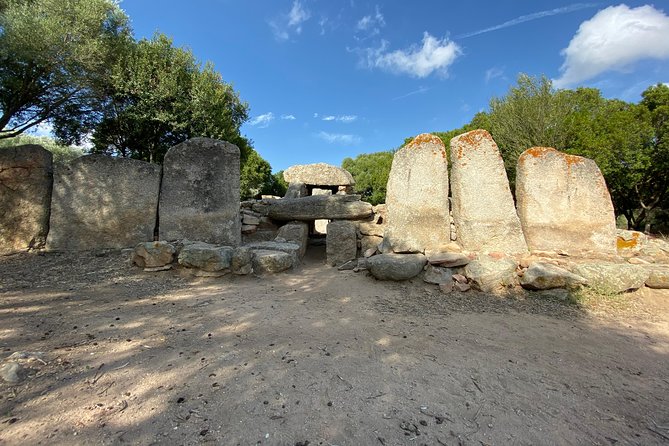 Olbia : Tuk-Tuk Tour – Ancient Treasures of Sardinia + pickup - The giant’s tomb at Monte ’e S’Abe