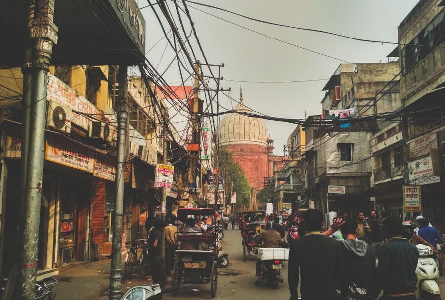 Old Delhi: 3-Hour Tuk-Tuk/Rickshaw Tour - Jain Mandir and the bird hospital