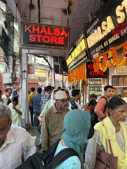 Old Delhi Famous Private Street Food & Tuk-Tuk Tour - The practical side of street food