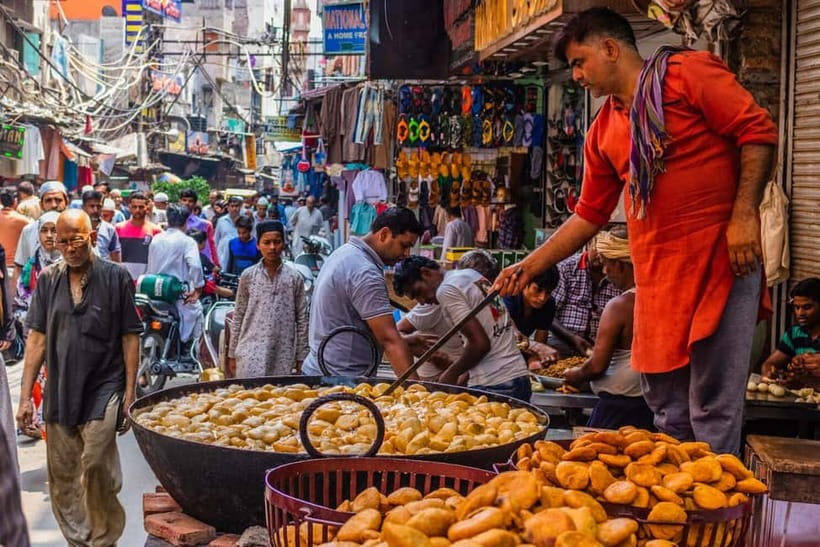Old Delhi: Private Tour of Chandni Chowk, Tuk Tuk & Food - Khari Baoli and the smell of the spice market