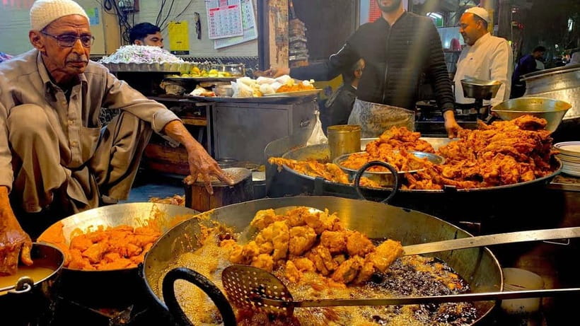 Old Delhi: Private Tour of Chandni Chowk, Tuk Tuk & Food - India Gate and the ride past Parliament