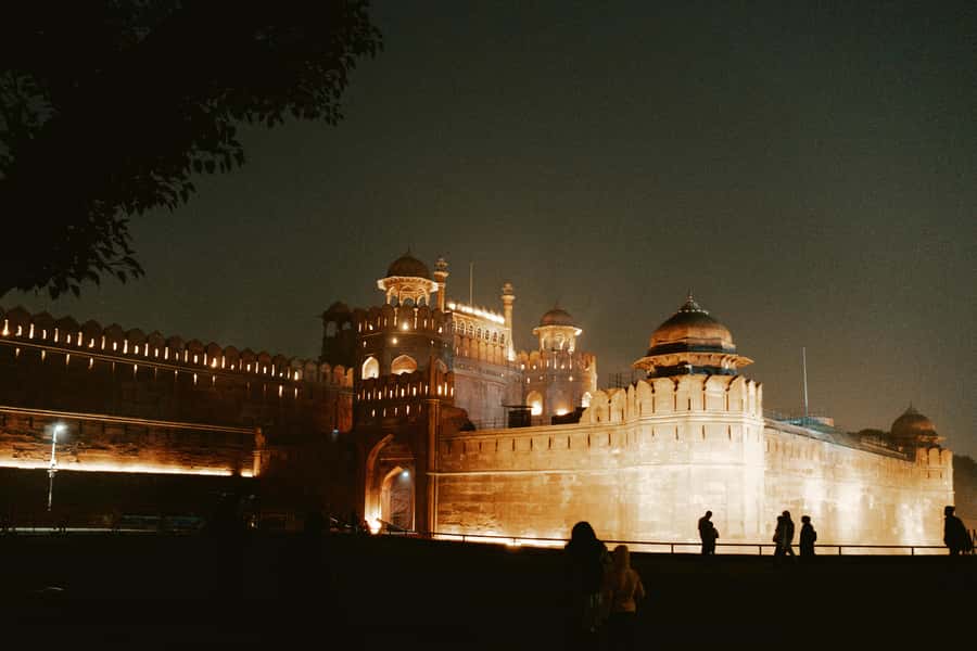 Old Delhi: Red Fort, Jama Masjid & Chandni Chowk by Tuk Tuk - What the guides add to the visit