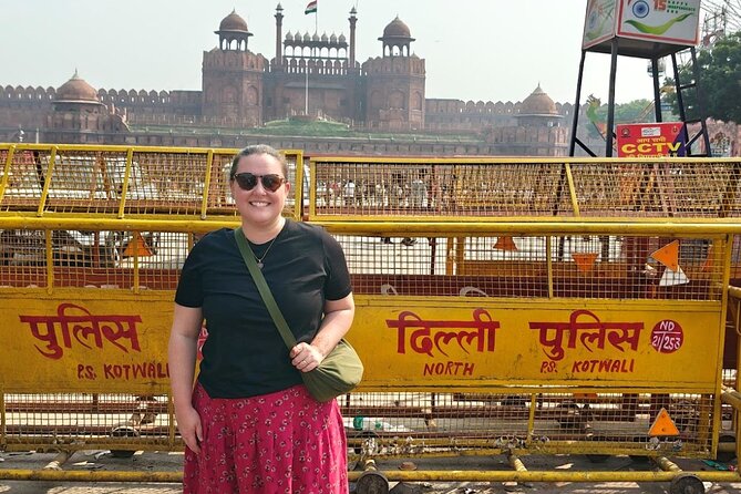 Old & New Delhi Private Tour - Female Guide & Rickshaw - Bangla Sahib and a quieter Delhi