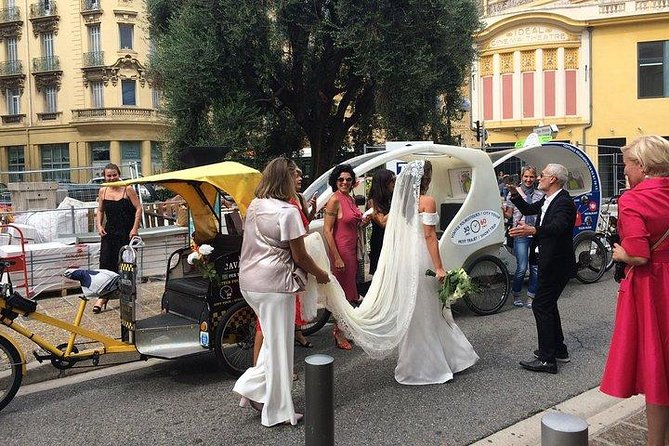 Original Nice city tour ( pedicab-vélo taxi) - Garibaldi Square and the port side of town