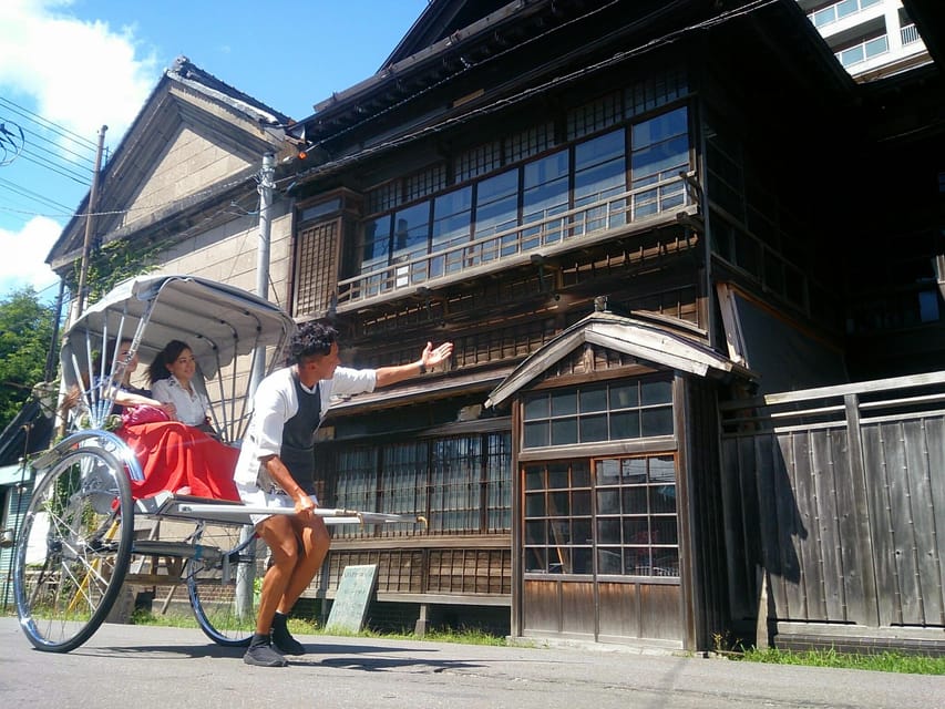 Otaru: Private Otaru Sightseeing Tour by Rickshaw - Why a rickshaw fits Otaru so well