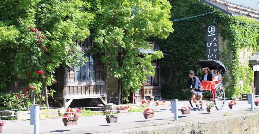 Otaru: Private Otaru Sightseeing Tour by Rickshaw - Choosing between 30 minutes and two hours