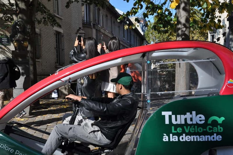 Paris: 2 hours Emily Tour in a Private Rickshaw bike - The audio guide and the role of the driver