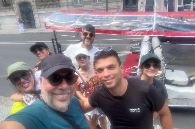 Paris 3 hour Private Sightseeing Tour in Electric Tuk Tuk - Luxembourg Gardens and Montparnasse
