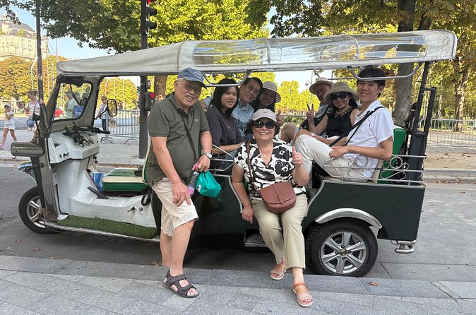 Paris 3 hour Private Sightseeing Tour in Electric Tuk Tuk - Les Invalides, the Russian church, and the western city