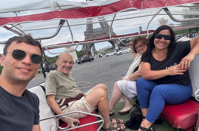 Paris 3 hour Private Sightseeing Tour in Electric Tuk Tuk - Louvre, Eiffel Tower, and Pont Alexandre III