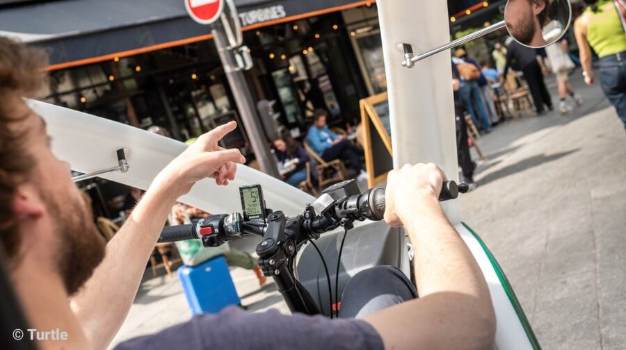 Paris : Private guided tour Rickshaw bike - Saint-Germain - Starting at the Saint-Michel Fountain