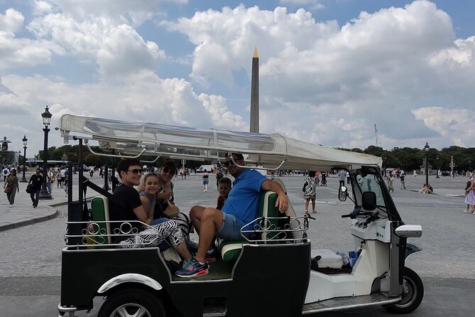 Paris Sightseeing by Tuk Tuk Golf Cart 2 hours - Les Invalides and the return toward the Left Bank