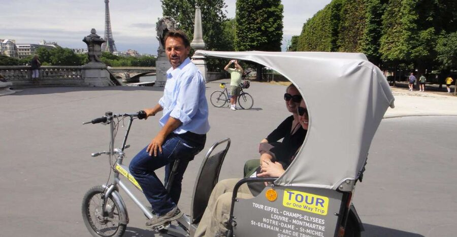 Paris Tuk-Tuk: 2, 4 or 6H First Highlights & Parisian Areas - Four hours: the best balance for most visitors