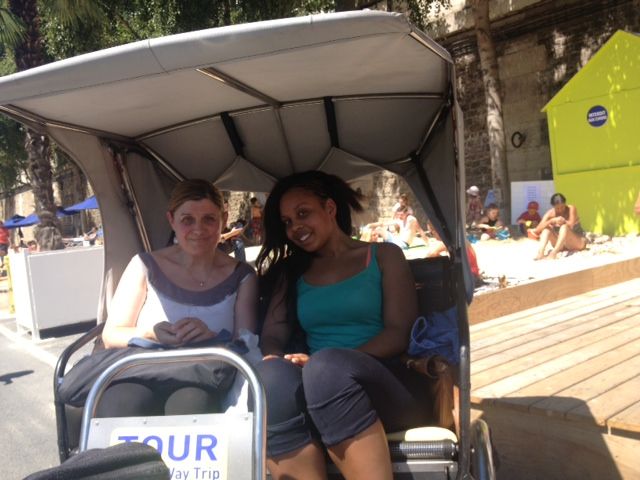 Paris Tuk-Tuk: 2, 4 or 6H First Highlights & Parisian Areas - What the guides add to the ride
