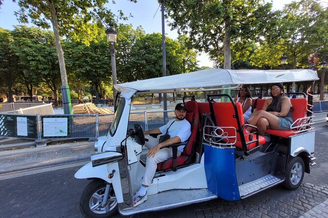 Paris with a Tuk Tuk - Private 2-Hour TukTuk Tour - Paris Opera and the climb to Montmartre