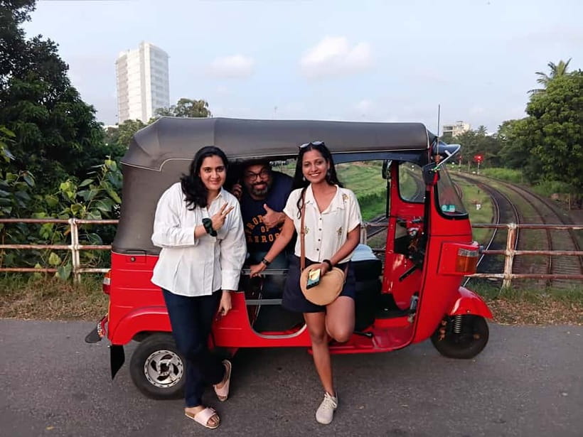 Personal Guided Colombo City Tour by Tuk Tuk - All Inclusive - More than 10 sights, with an important question to ask