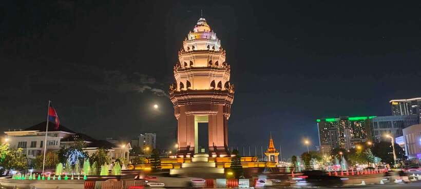 Phnom Penh: City Sights Evening or Half day Tour by Tuk Tuk - Two versions, one important booking choice