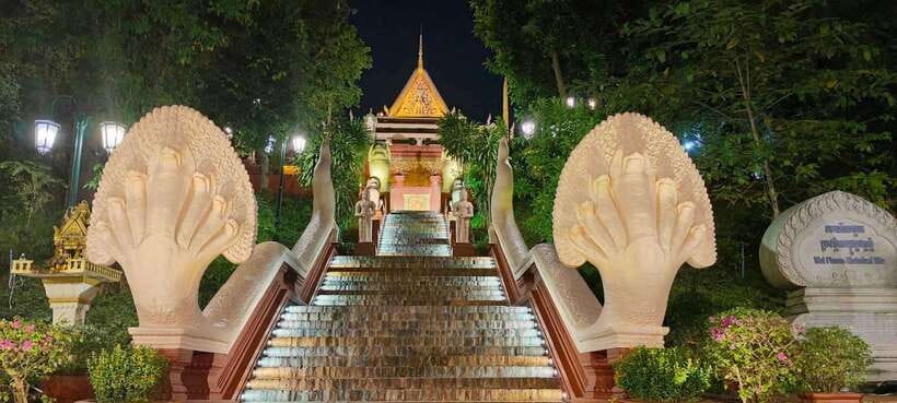 Phnom Penh: City Sights Evening or Half day Tour by Tuk Tuk - Why the evening tuk-tuk works so well