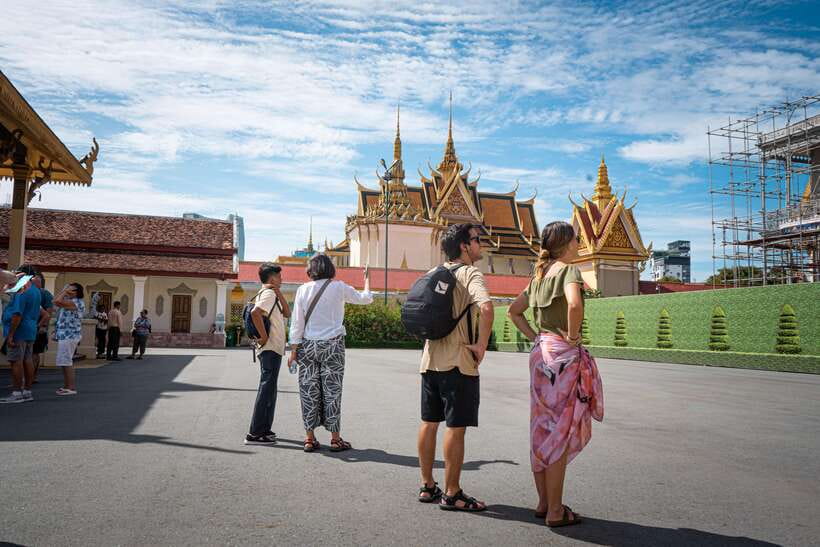 Phnom Penh City & Silk Island Full Day Tour by Tuk Tuk - Silk weaving and the family tofu-skin workshop