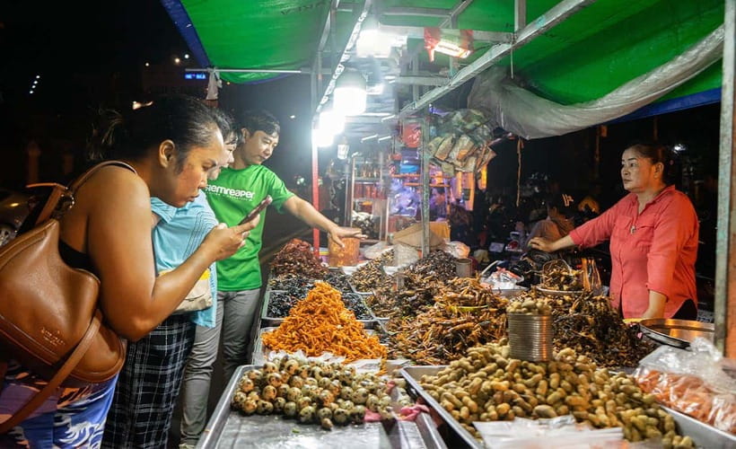 Phnom Penh: Evening Food Tour with Drinks & Tuk Tuk Included - Who will enjoy this most