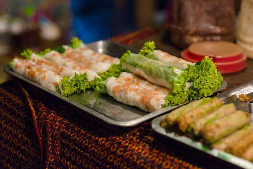Phnom Penh: Evening Food Tour with Drinks & Tuk Tuk Included - What the $39 price gets you