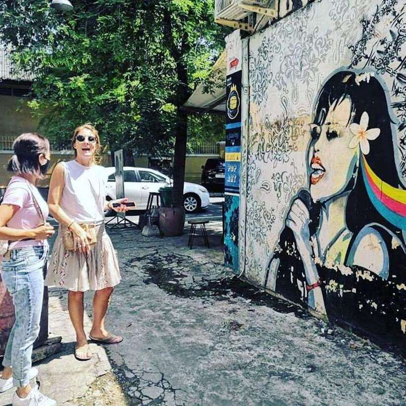 Phnom Penh | Food & Street Art Half Day Tour by Tuk Tuk - The final surprise near Independence Monument