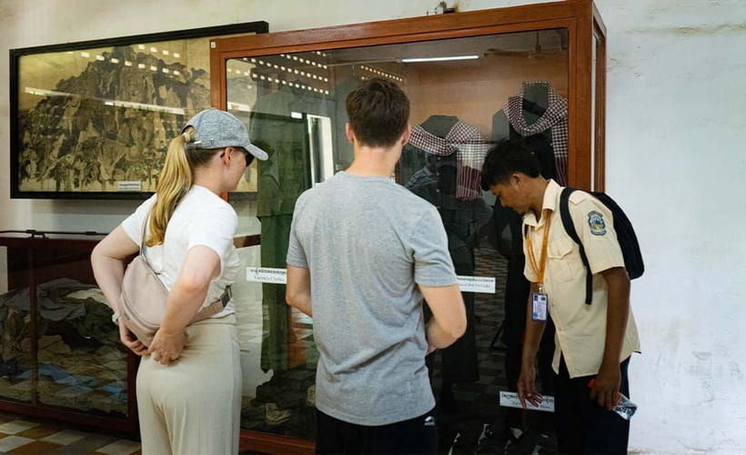 Phnom Penh Historical Sites Tour by Tuk Tuk - Royal Palace: Cambodia’s ceremonial heart