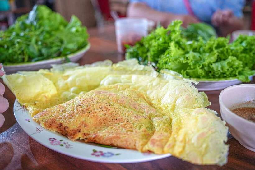 Phnom Penh: Morning Market & Guided Breakfast Tour by Tuktuk - Why breakfast is the right way to see Phnom Penh